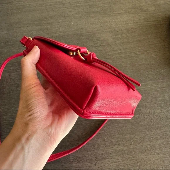 Red Crossbody Structured Rectangle Purse Bag Faux Leather Gold - Picture 6 of 10